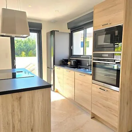 Apartamento L'ecrin D'andrea A 10min De La Mer Avec Parking Privee